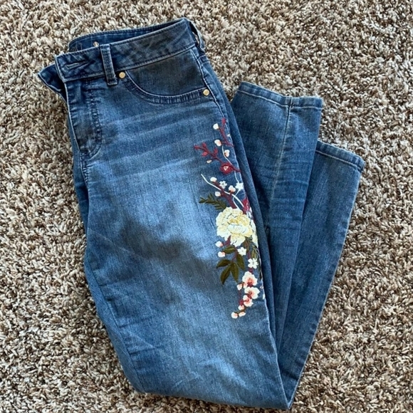 Jennifer Lopez Denim - Jennifer lopez jeans